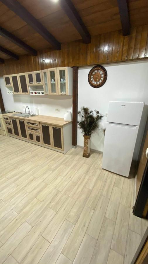 Lodge Casa De Lemn *